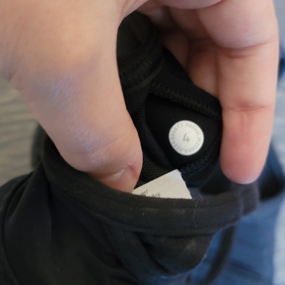 ❌️SOLD❌️ Lululemon Sports Bra - Picture 4 of 5